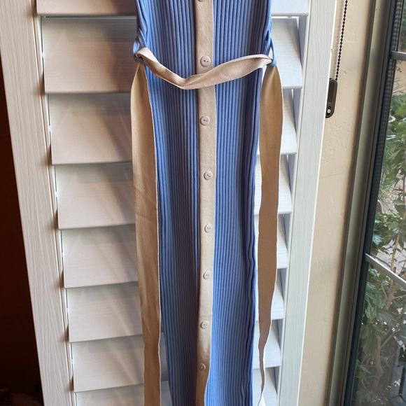 Vici Women’s Buttoned Bodycon Dress - Picture 3 of 9